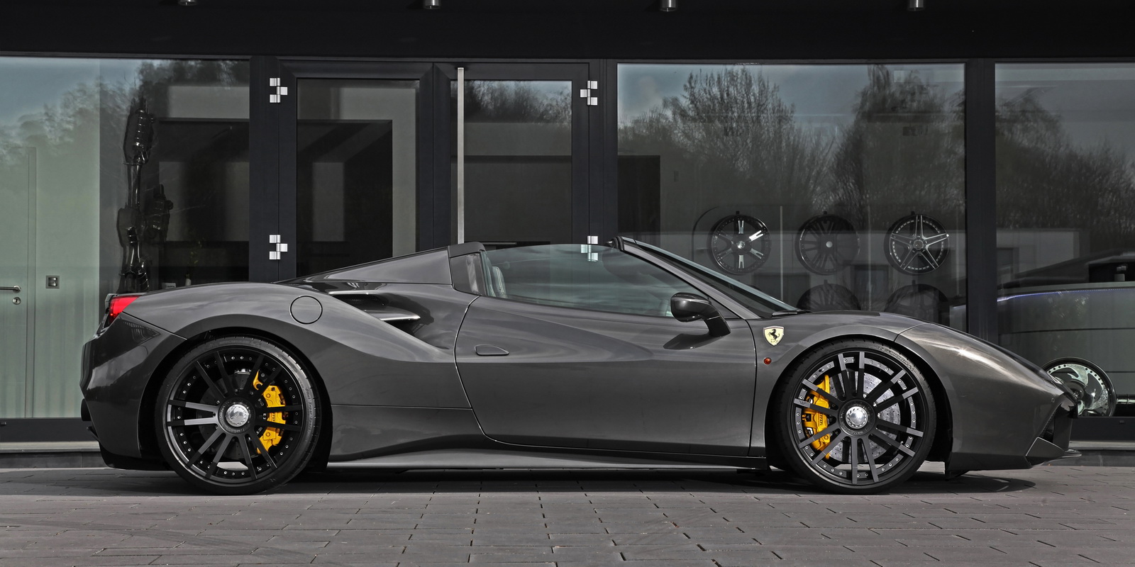 ferrari gts 488