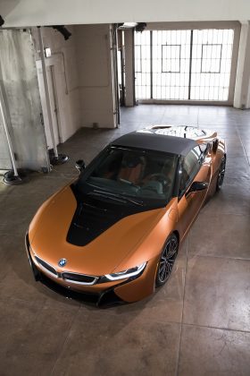 i8