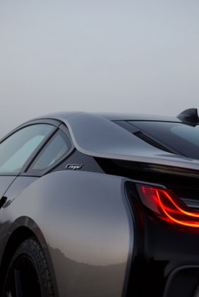 i8