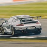 porsche-911-gt2-rs-rear-end-out-of-shape