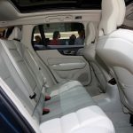 2019-Volvo-V60-10