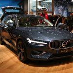 2019-Volvo-V60-25