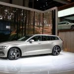 2019-Volvo-V60-8