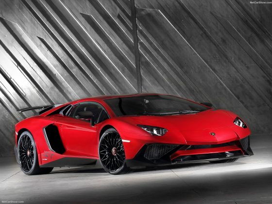 Aventador SV