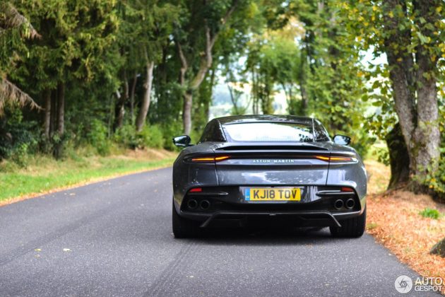 DBS Superleggera