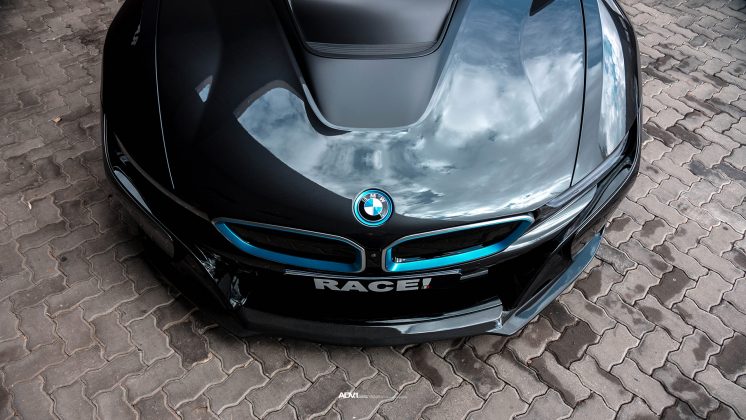 i8