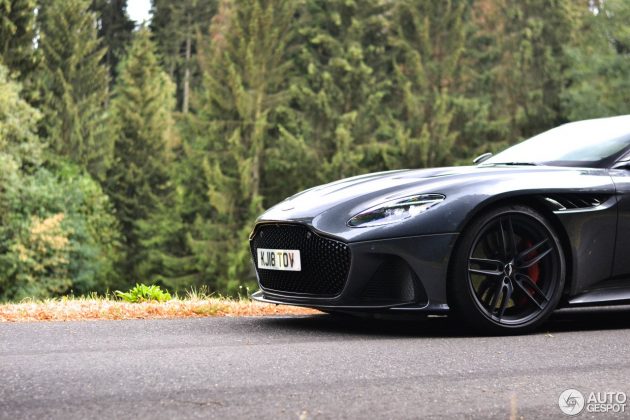 DBS Superleggera