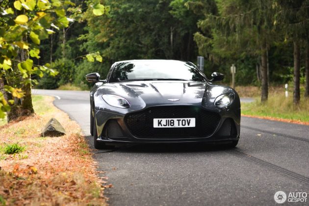 DBS Superleggera