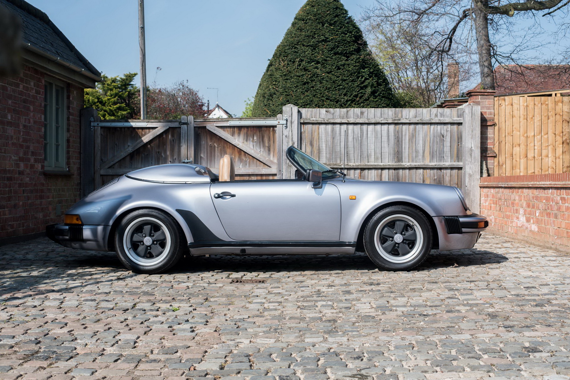 Порше 911 Speedster Concept study